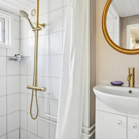 2 Bedroom Cozy In 別荘 *