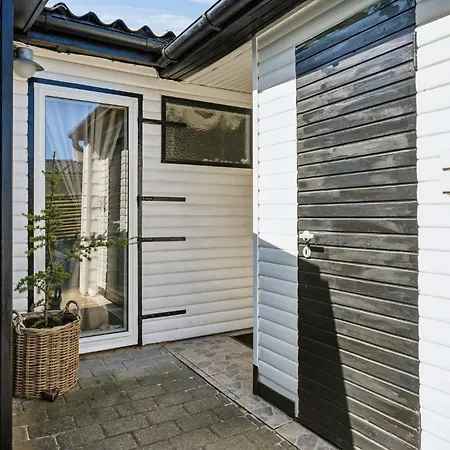 2 Bedroom Cozy In Casa vacanze