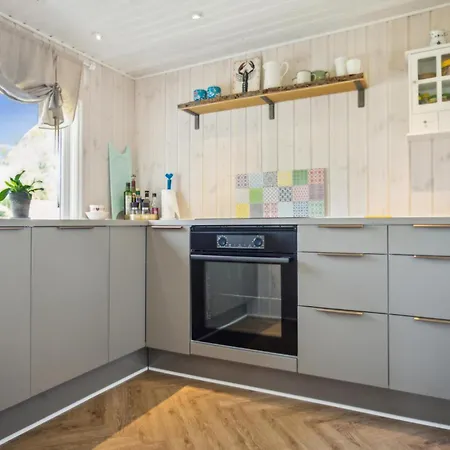 2 Bedroom Cozy In 別荘 *