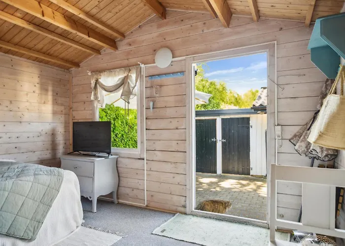 2 Bedroom Cozy In Feriehus